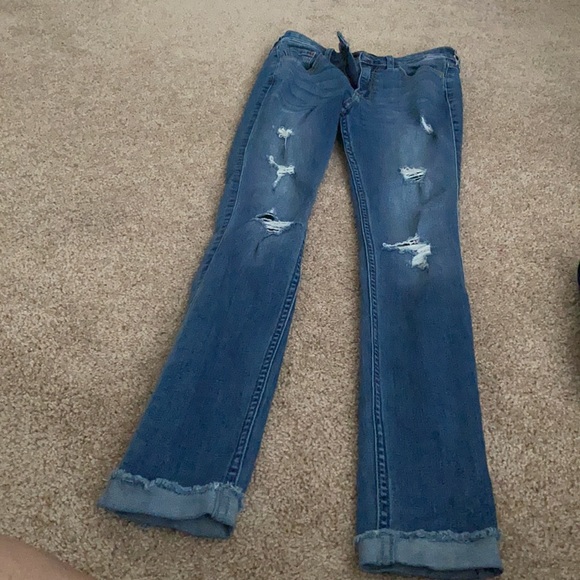 2 pair of Hollister jeans excellent condition - Picture 5 of 7